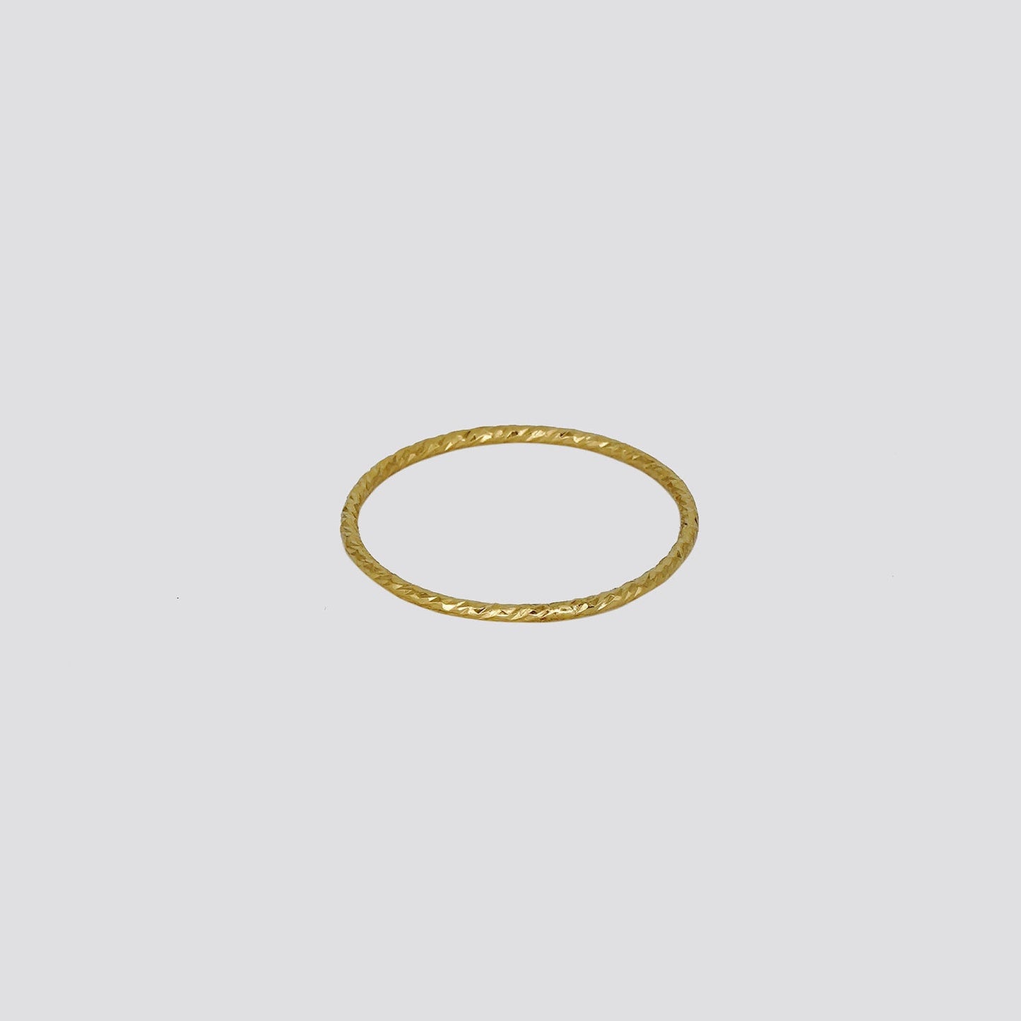 TEXTURED BAND RING