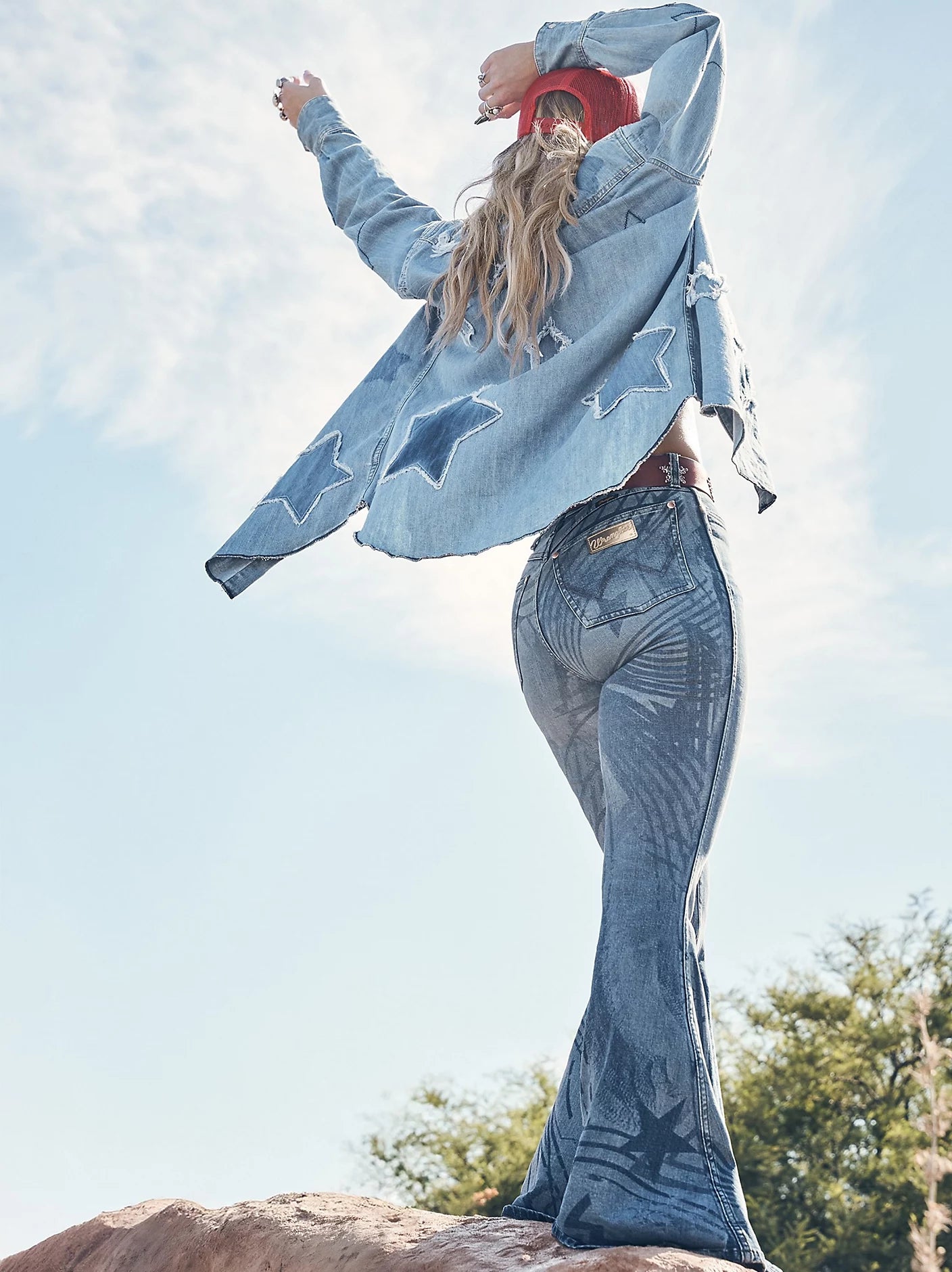 LADIES WRANGLER x LAINEY WILSON STARDUST DENIM SHIRT