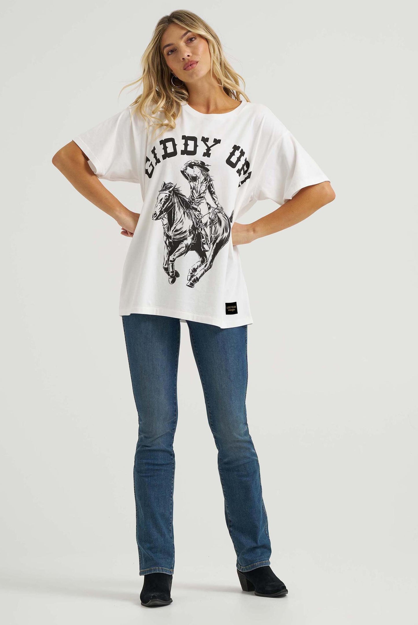 WRANGLER x LAINEY WILSON- GIDDY UP TSHIRT