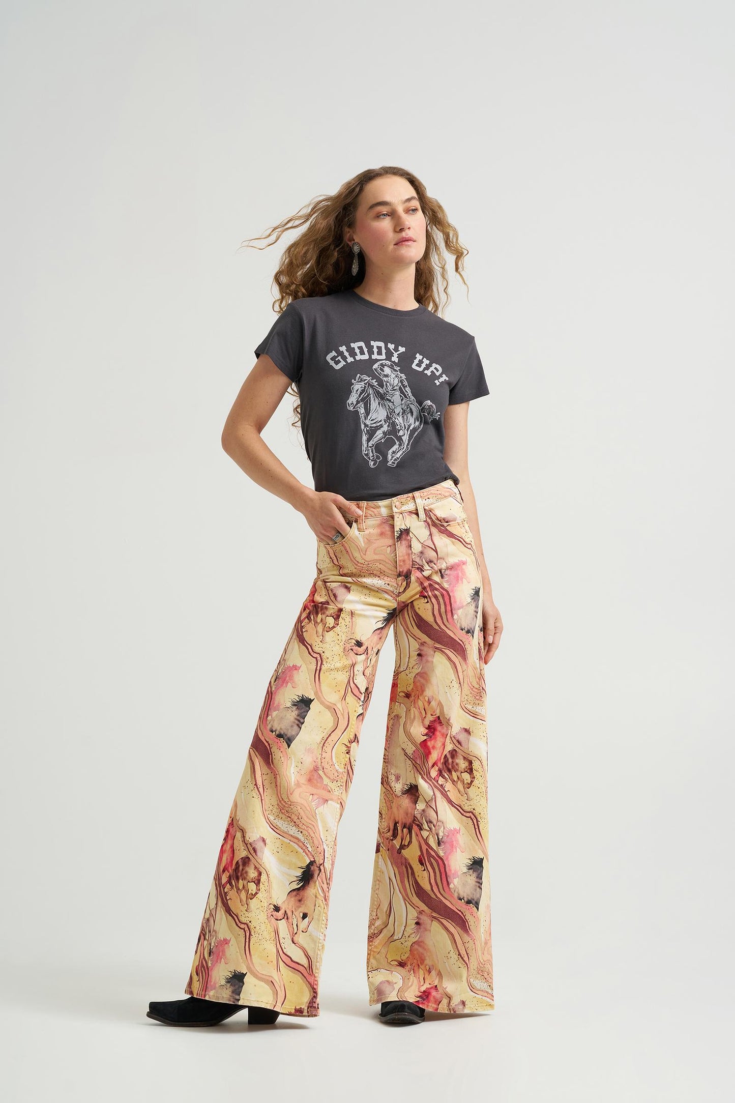 LADIES WRANGLER X LAINEY GIDDY UP TSHIRT