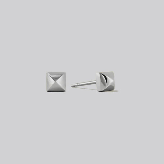 PYRAMID STUDS