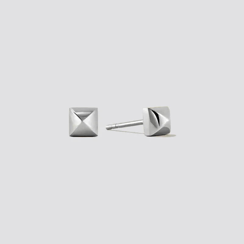 PYRAMID STUDS