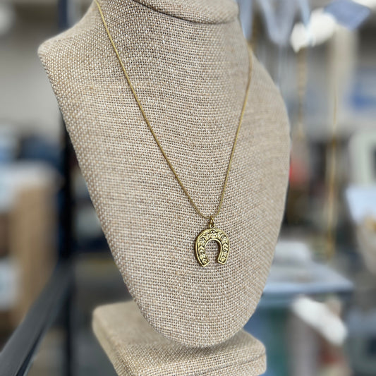 WESTERN PENDANT NECKLACE