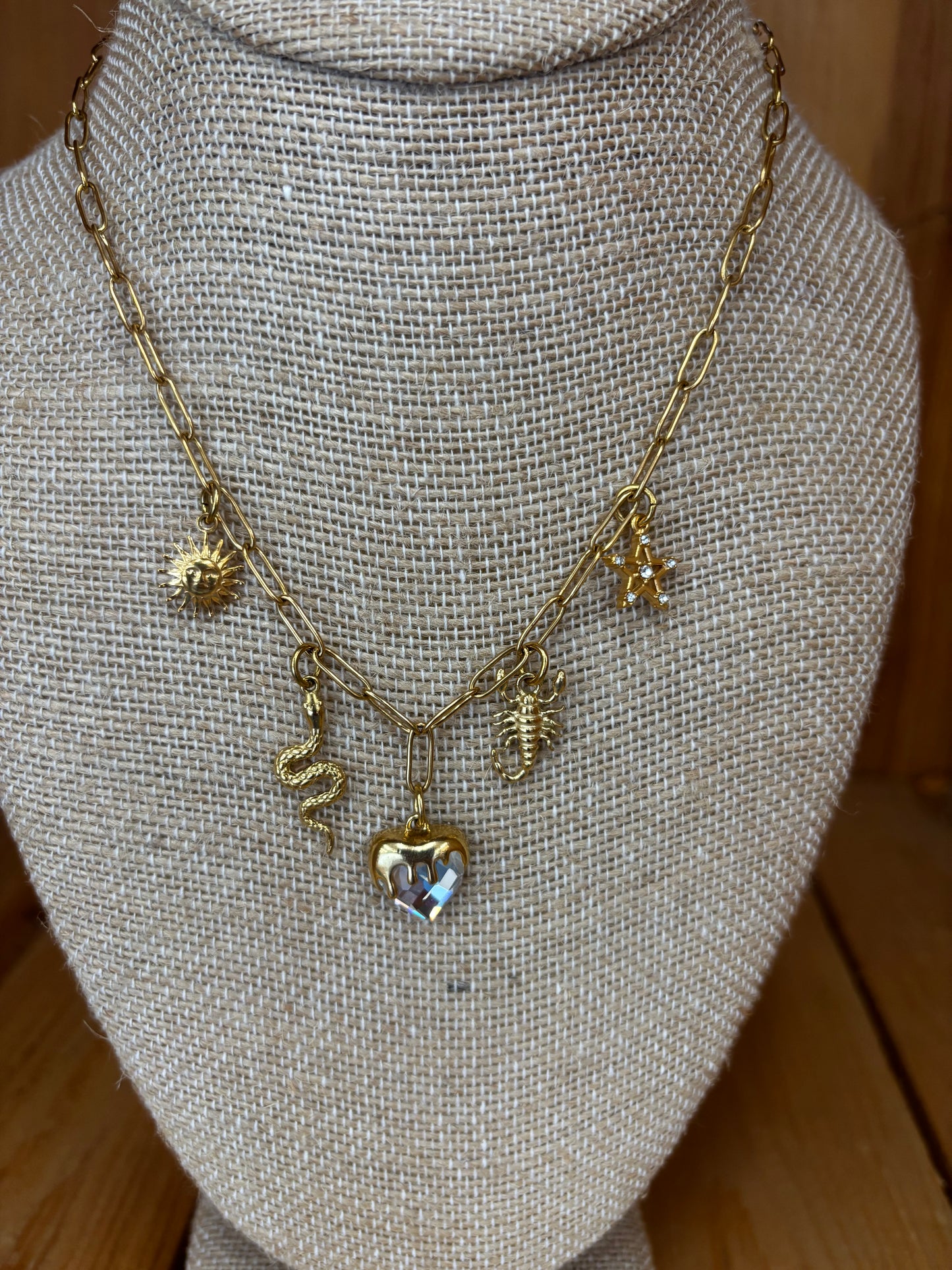 WESTERN CHARM NECKLACE