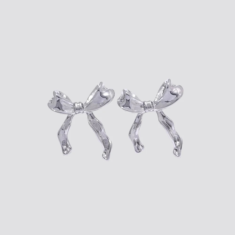 BOWTIQUE STUDS