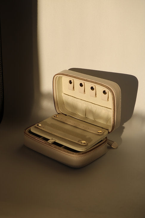 TRAVEL JEWELRY CASE